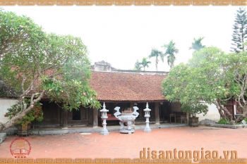 loi-khan-cau-cua-tue-tinh-va-viec-dua-hai-cot-cua-vi-thien-su-dai-danh-y-ve-nuoc.html