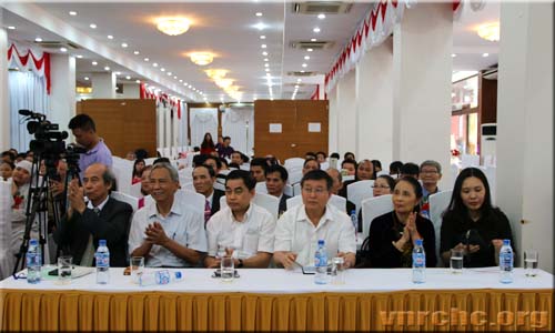 Giao lưu với các thày thuốc tiêu biểu năm 2017 và tuyên dương đón nhận danh hiệu "Bảo tồn bài thuốc quý - Di sản gia truyền"